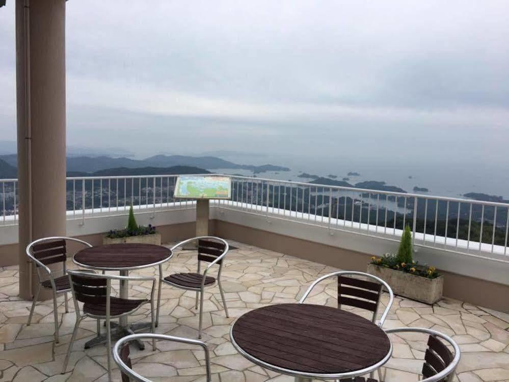 Yumihari-no-Oka Hotel Sasebo Bagian luar foto